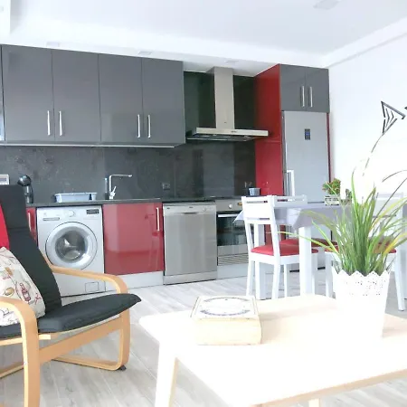 2 Bedrooms At 500 M Away From The With Sea View And Wifi
